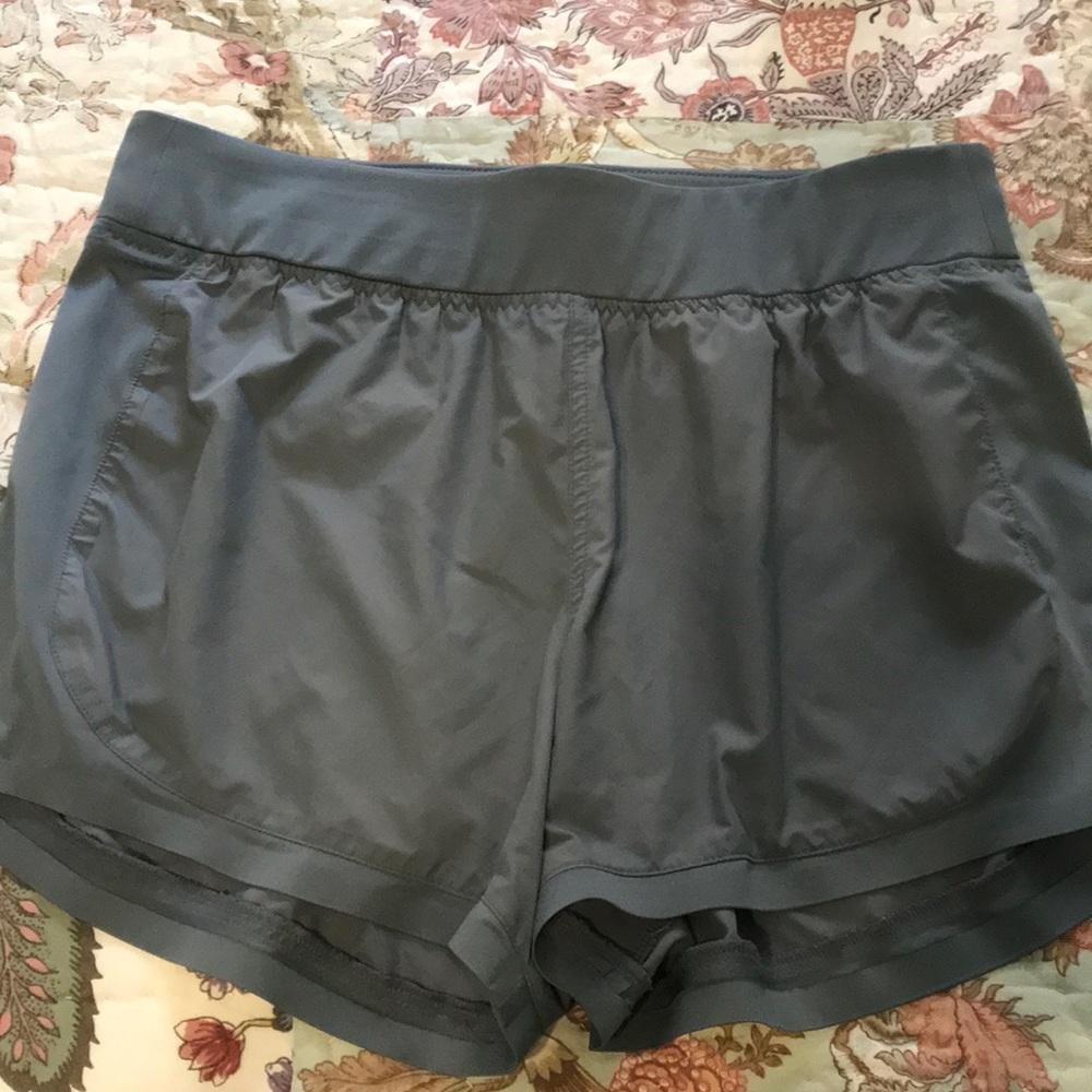 ❤SOLD ❤ Athleta shorts